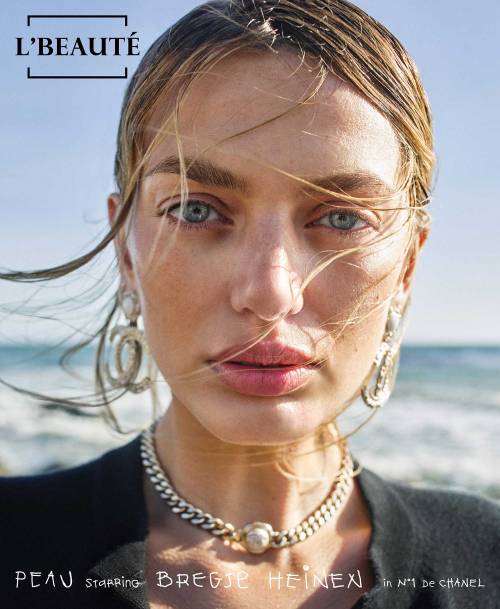 CHANEL x L’Beauté
Photography: Kale Friesen
Model: Bregje Heinen
Casting: Mirham Asencio para Lower E Side
Maquillaje: Riku Campo para See Management
Pelo: Alina Friesen para Atelier Management
Uñas: Naoko Saita para Atelier Management
Estilismo:...