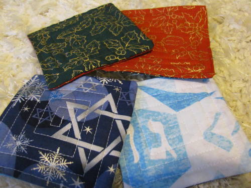 Quilted Holiday Coasters~Inspiration/how to [x]Made for my friends who celebrate Christmas and Hanuk