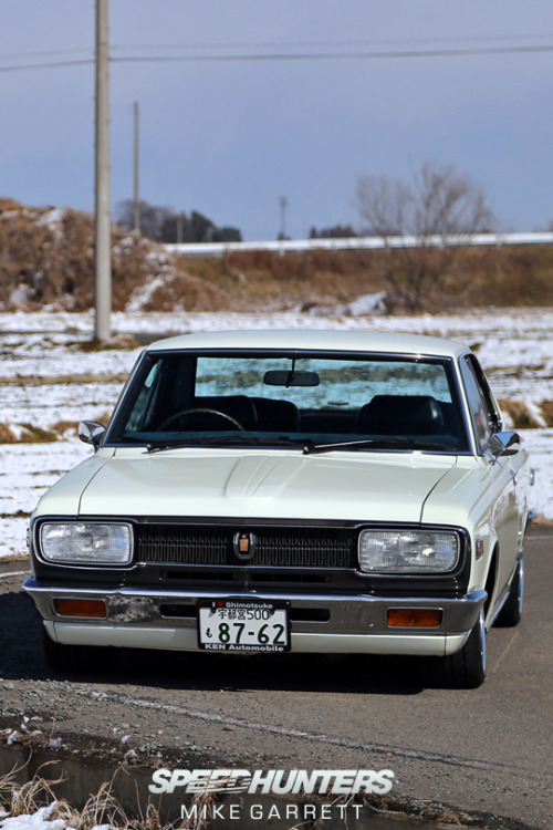 Sex camber:  Toyota Crown @ SpeedHunters. pictures