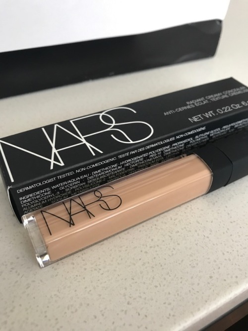 NARS Radiant Creamy Concealer in GingerI love trying new Concealers but this is for sure my staple/g