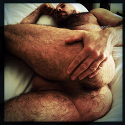 dickandduane:  Monkey daydreaming about big