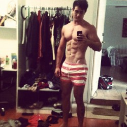 hotaussiedudes:  For more hot guys follow: http://hotaussiedudes.tumblr.com 