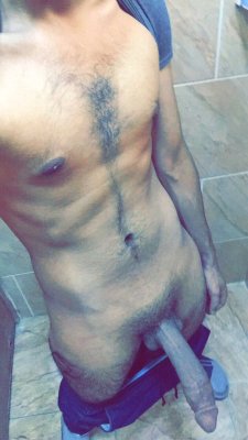 roaminfan-two:Yuuummmm !!! Big and beautiful Arab cock !!!