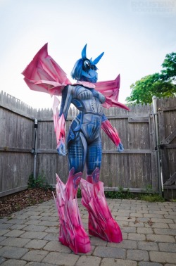 kamikame-cosplay:  Amazing mashup of My Little Pony and Transformers in some very sexy body paint. It’s the work of RoustanBodypaint who made the shoes by using hot glue to attach pieces of foam core that were then sculpted into the right shape