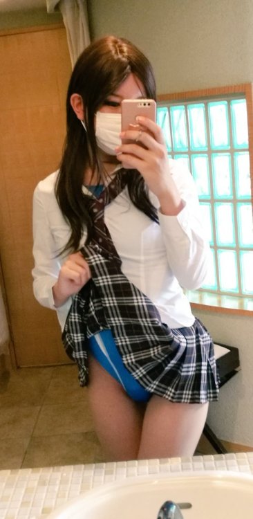 A little realistic high school uniform♡♡