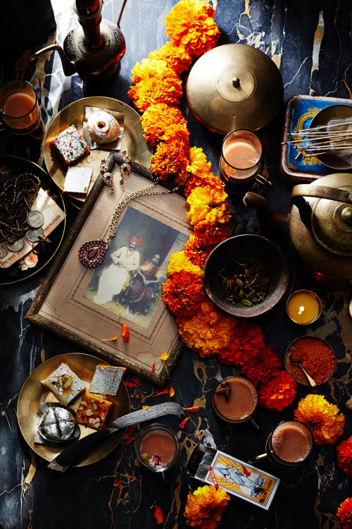 vacilandoelmundo:  This Tea Rituals Around the World slideshow at Condé Nast Traveler (condenasttraveler) is a tea-lover’s delight! Never before have I seen tea time look so sumptuous. Click through the slideshow to learn about the tea traditions