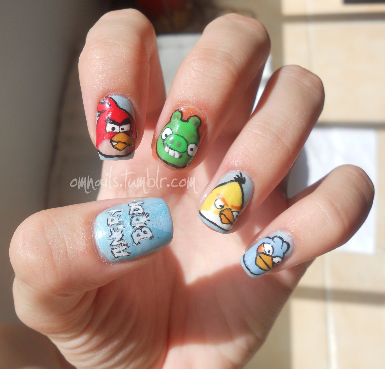 Angry birds' nail art design. 💅 | It goes on