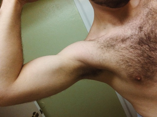 uevets:  I feel like a douche for posting this but I’m loving the progress I’m making! 