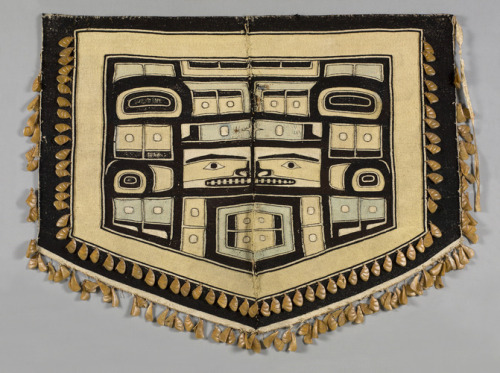 slam-african:  Dance Apron, Tlingit, 19th century, Saint Louis Art Museum: Arts of Africa, Oceania, and the Americashttps://www.slam.org/collection/objects/31033/