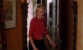 myellenficent:I’m in love with you… I’m in love with you…Mulholland Drive (2001) dir. David Lynch