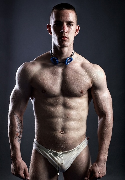 superheromen:   abs, male model, shirtless, muscle, fitspo Follow at: http://superheromen.tumblr.com Twitter: @scottbalesATX Facebook: https://www.facebook.com/scott.bales.16 I accept Facebook friend requests!