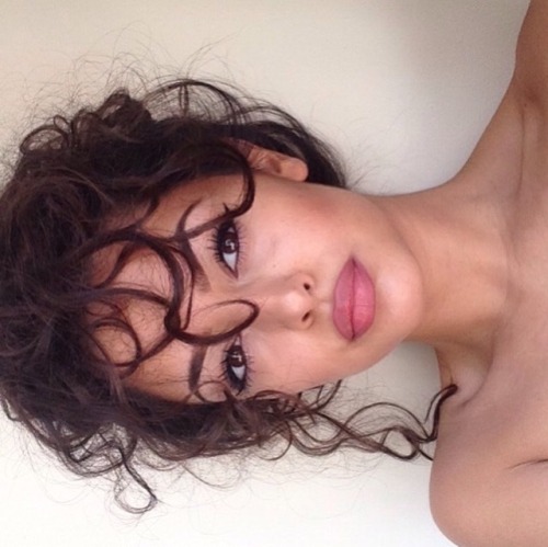 rizzzma: makeupidol:  beauty // make up blog xo  rizma