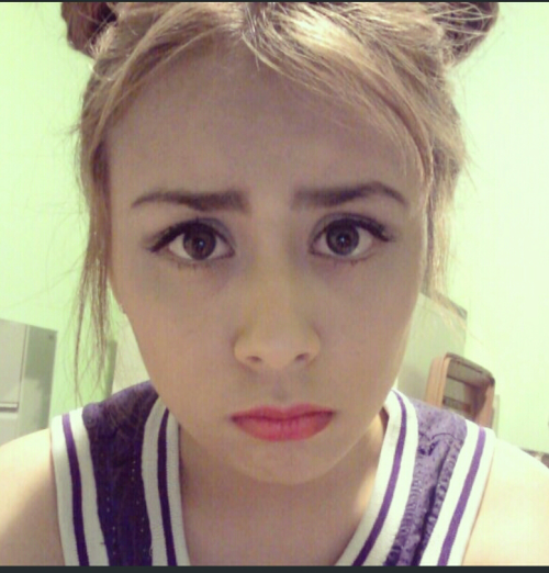 aliceplastic:  I look like I’m in a porno with these pigtails