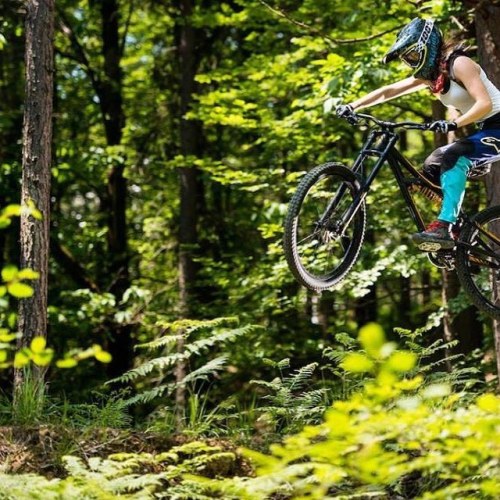 funnhousemtb:  bikes-bridges-beer:  #Mtb #girl #mountainbiking #mountainbike #jump #air #drop #gap #