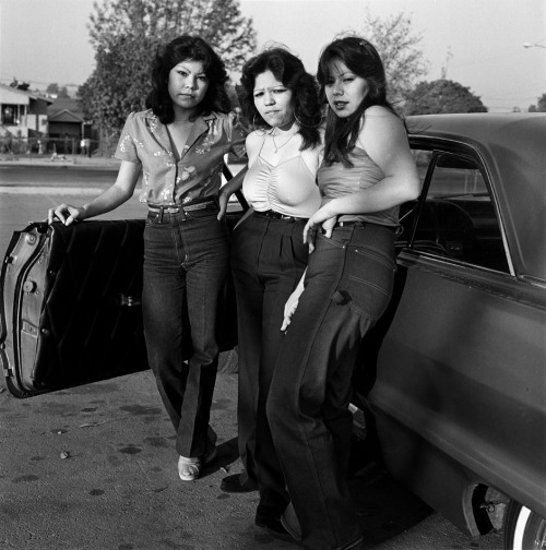 twixnmix: East Los Angeles Gang El Hoyo Maravilla (1983)In 1983, British photographer Janette Beckma