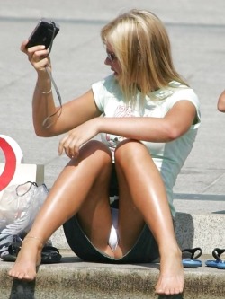 Upskirt pics at http://upskirt-pussy.tumblr.com/