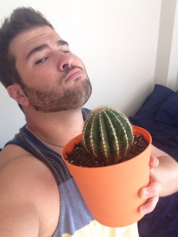 cjmc58:  From freshman year till now me and my cactus have been through a lot together 