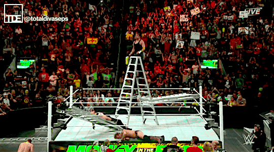 totaldivasepisodes:  DEAN’S GOT MONEY IN THE BANK