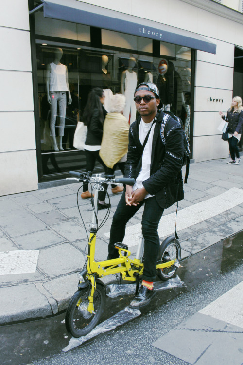 Nabile, fashion blogger at JPMV in Paris, France