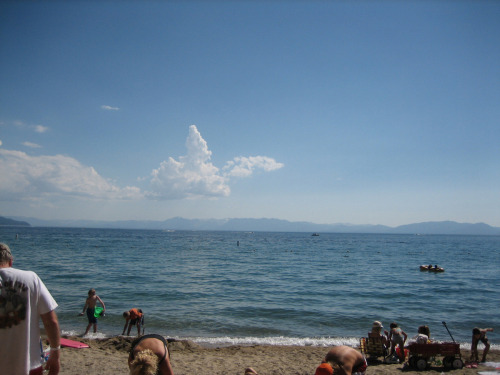 bunny cloud, lake tahoeOh i miss the beach!