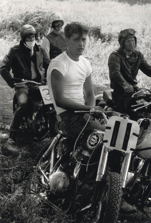 the-night-picture-collector: Danny Lyon, The Bikeriders, 1966