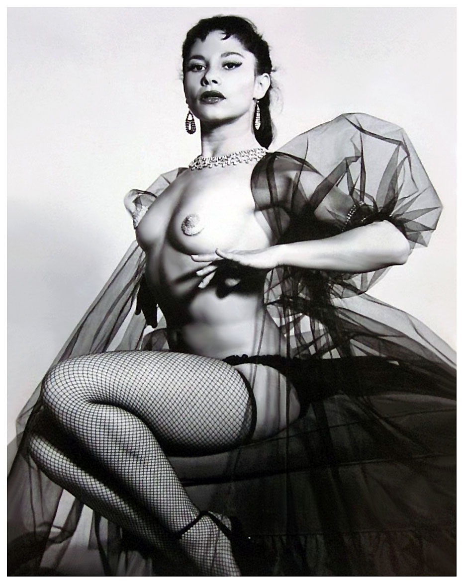 burleskateer:  Patti Waggin               aka. “The Sex Oomph Doll”..