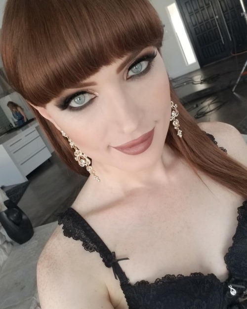 felicitycindy: Natalie Mars - With so pretty eyes and black lace bra So beautiful is Natalie Mars