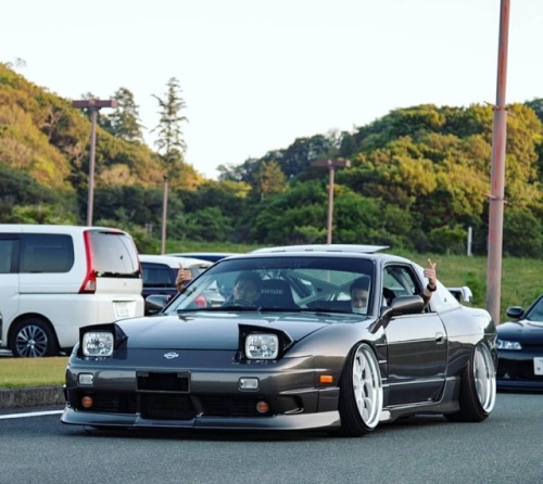 https://backcar.tumblr.com/post/178744539797