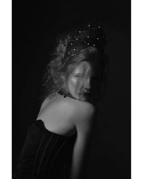 colorlesslifex:  Her Majesty