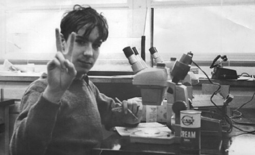 sail-tothesun:  Bill Nye in freshmen year of high school is the coolest shit I’ve ever seen