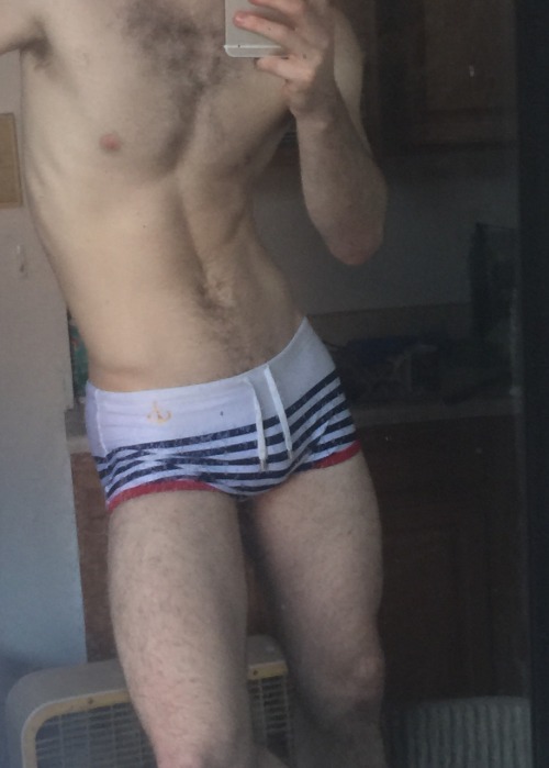 afakeho:  swimwear