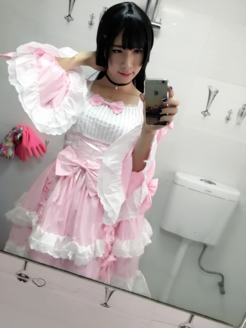 shyarlypx:Who would be my knight if I were a sissy princess