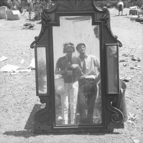 Marcelle Vallet (1907-2000)Reflet de la photographe dans un miroir