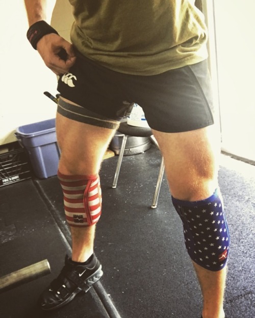 bars-n-belles:On leg days we were short shorts