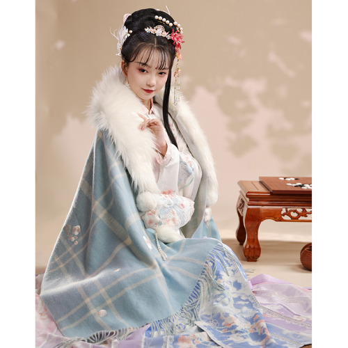 chinese hanfu by 衔泥小筑