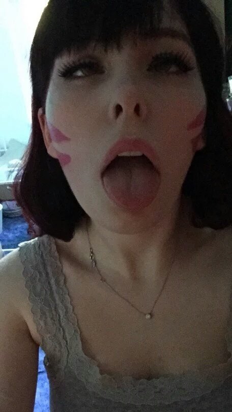ero-cosplay:  Complimentary Ahegao pic.twitter.com/hMyzD9zcE5— Renö Ötöyah (@RewdoMahou)