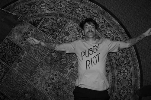 rhcp-blackandwhite:  I’m With You Era - adult photos