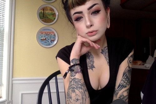 fromxsinking:  Just me being cute.  