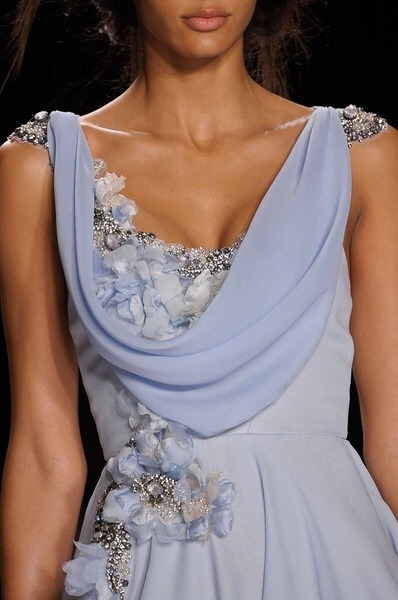 -designah:parisfashionhouse:Badgley Mischka Spring 2013  love the detail on this