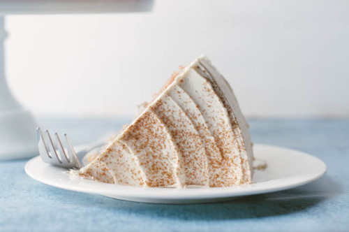 sweetoothgirl:Spiced Apple Cake with Maple Cream Cheese Frosting