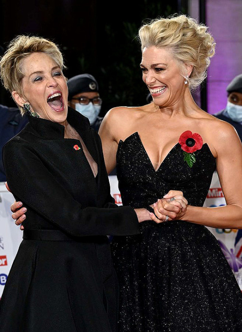 quillerqueen: SHARON STONE cuts an interview short to meet HANNAH WADDINGHAM on the Pride of Britain