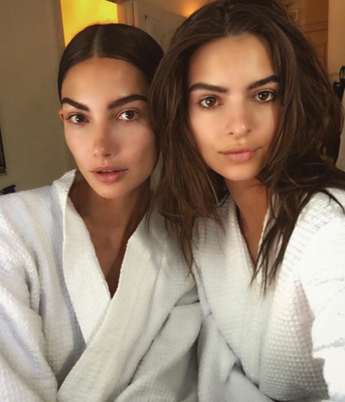 8hy:emrata: Sister from another mister?@lilyaldridge unreal