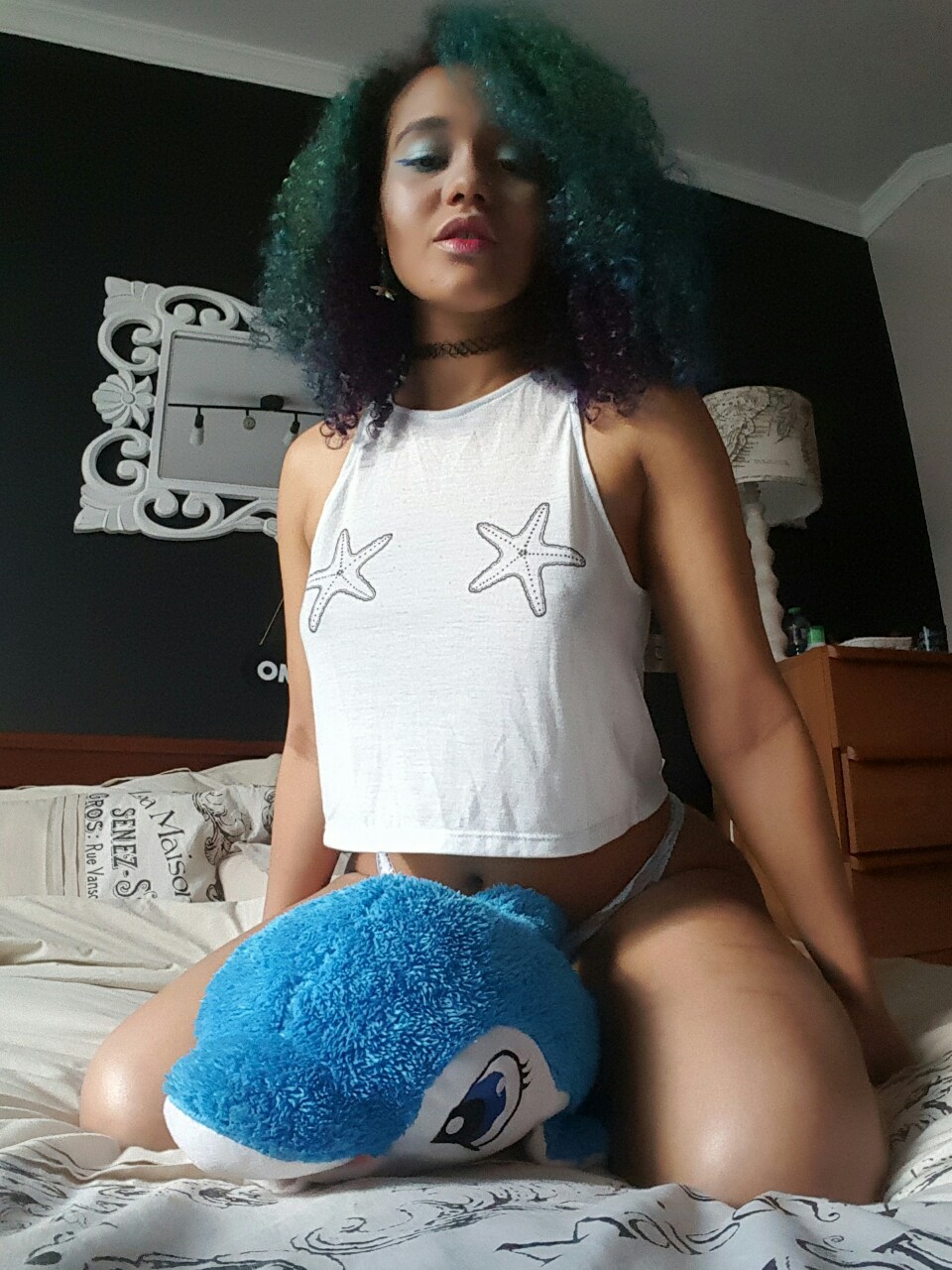 thehumblehemptress:  🐬💙