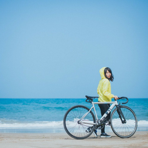 kinkicycle:  . #人蔘海海 + @qqxlulu + … #Fahrrad #Bicicleta #Bicicletta #velo #자전거 #픽시 #自転車 #ピスト #Trackb