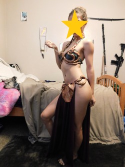 dirtyharley:  New Slave Leia photo set! I’m