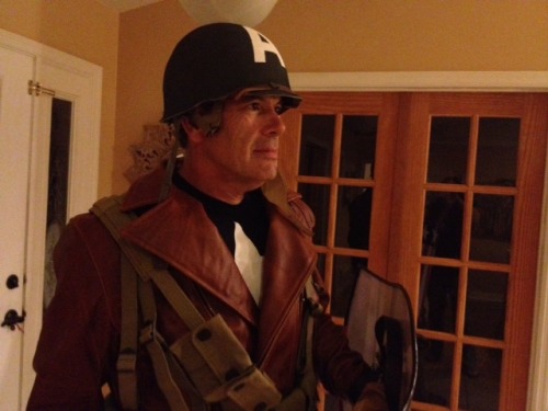 spreepicky:  fatcr0w:  onawingandaswear:  Hello all, so this is my dad, and he’s planning on cosplaying as Rescue Captain America at San Diego Comic-Con this year. Here’s the problem: He’s 53 and he thinks he might be too old to cosplay. In addition,