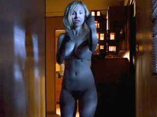 Porn Pics ladiesmansblog:  La actriz Juno Temple completamente