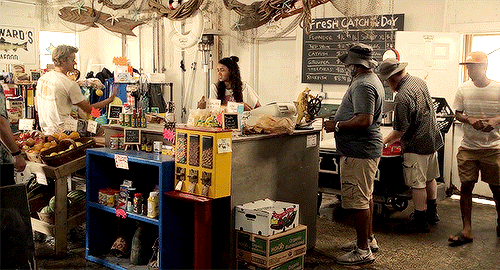 Outer Banks → Places: heyward’s Seafood