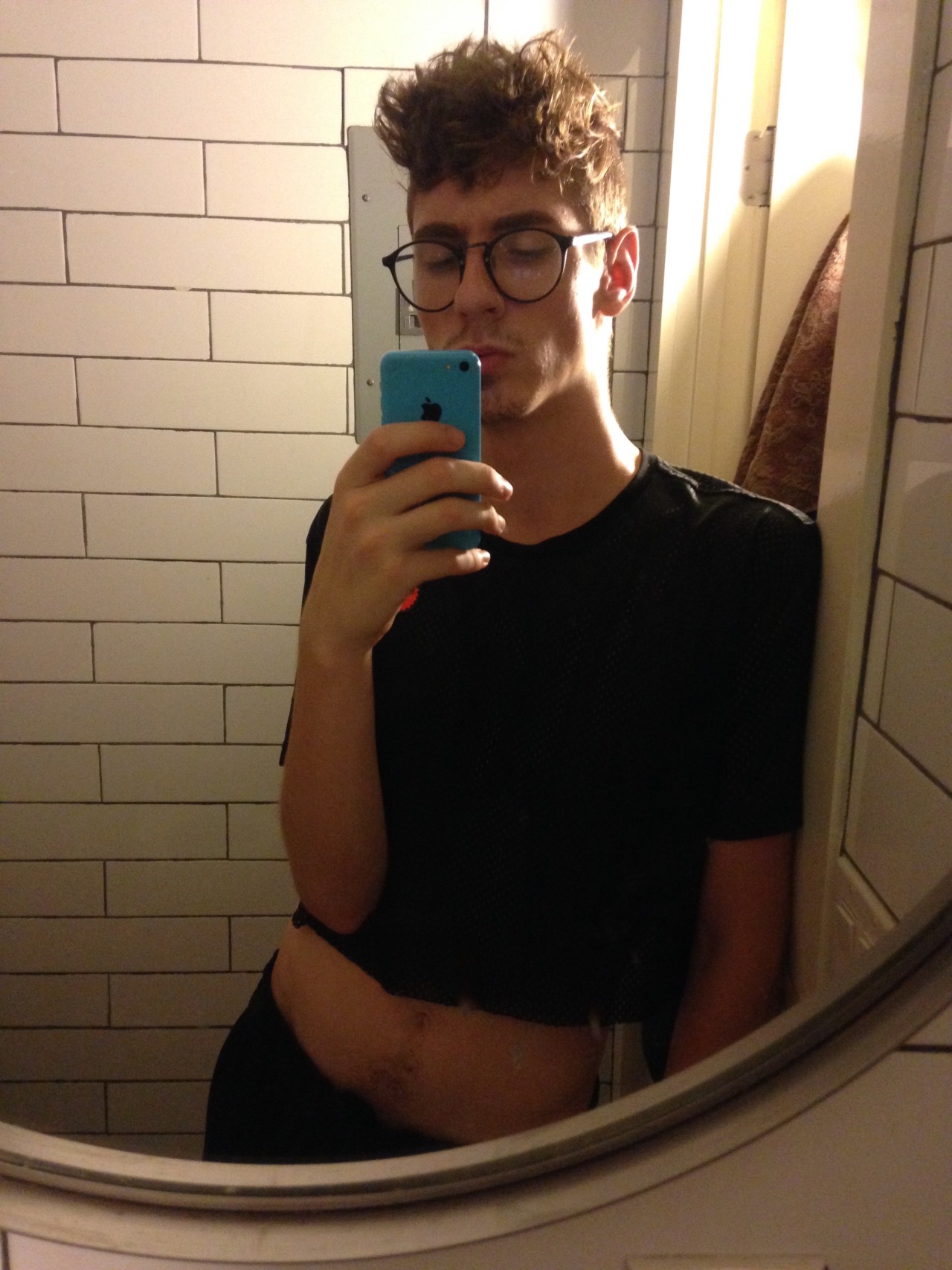 otian:  my hair is actually just a fluff ball 