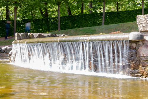 Let it flow.Water fountain at Castle Lichtenwalde, 2018.